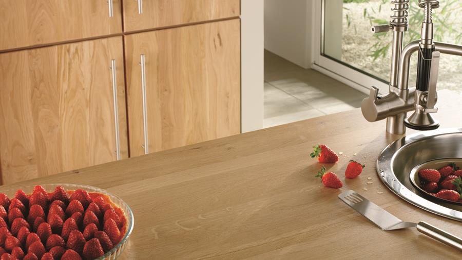 Traitement du bois sur les surfaces à usage intensif