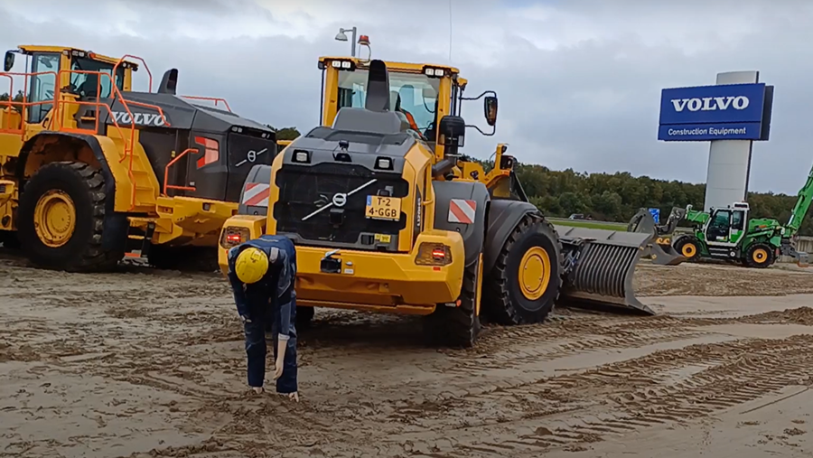 Assistant de détection de l'IA pour les véhicules de construction
