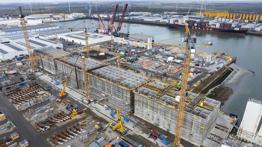 Krachtpatser van Liebherr ingeschakeld voor ongeziene krachttoer