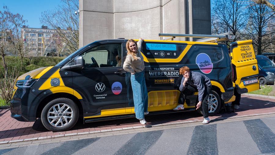 Le Volkswagen Transporter devient studio de radio mobile pour Studio Brussel