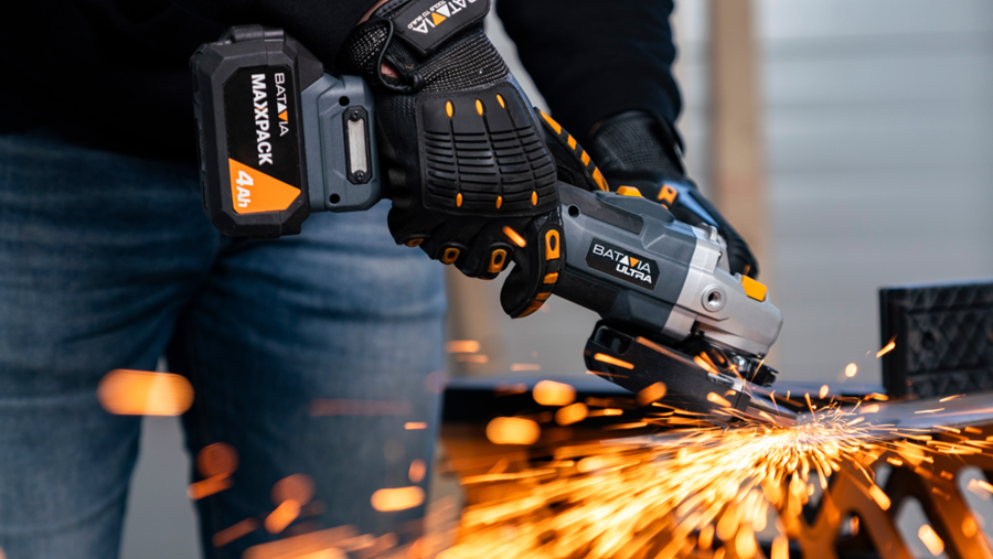 Pourquoi les professionnels passent massivement aux (plateformes de) batteries