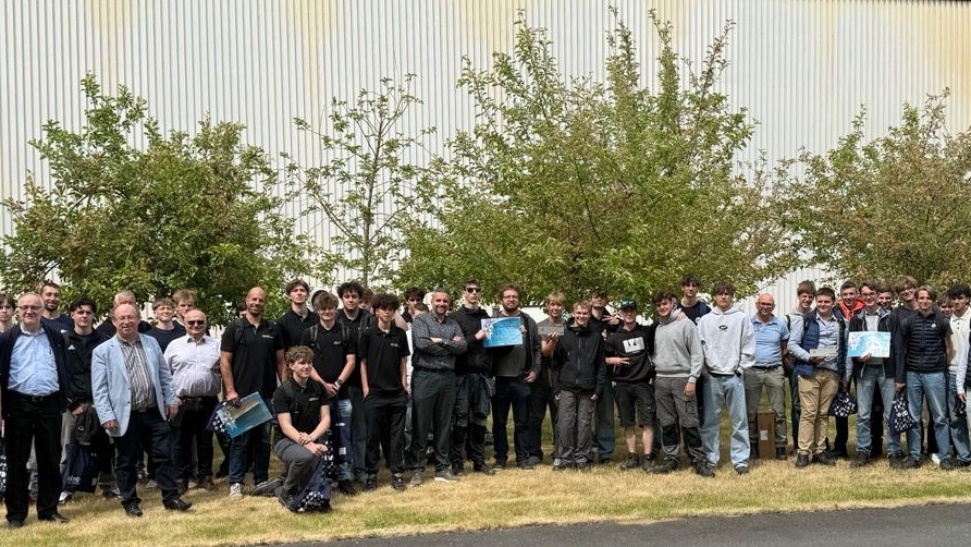 NIEUWS | Jong technisch talent schittert in finale Metaalplooicontest Vlaanderen