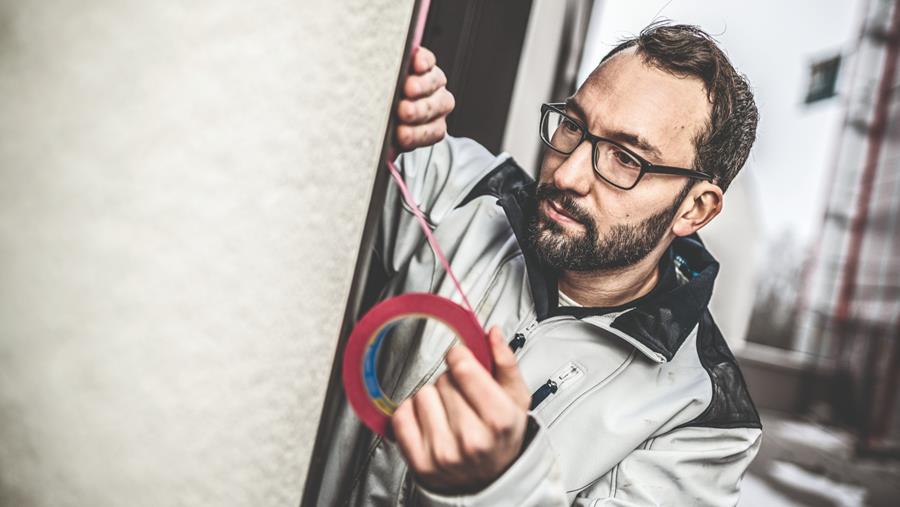 Afplakken in het schildersvak: veilig, snel en nauwkeurig